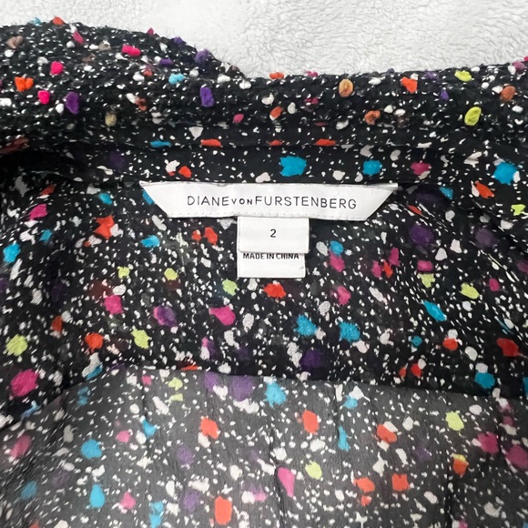 Diane von Furstenberg Mariah Bouclé Trim Confetti Print Blouse in Silk - Picture 3 of 5